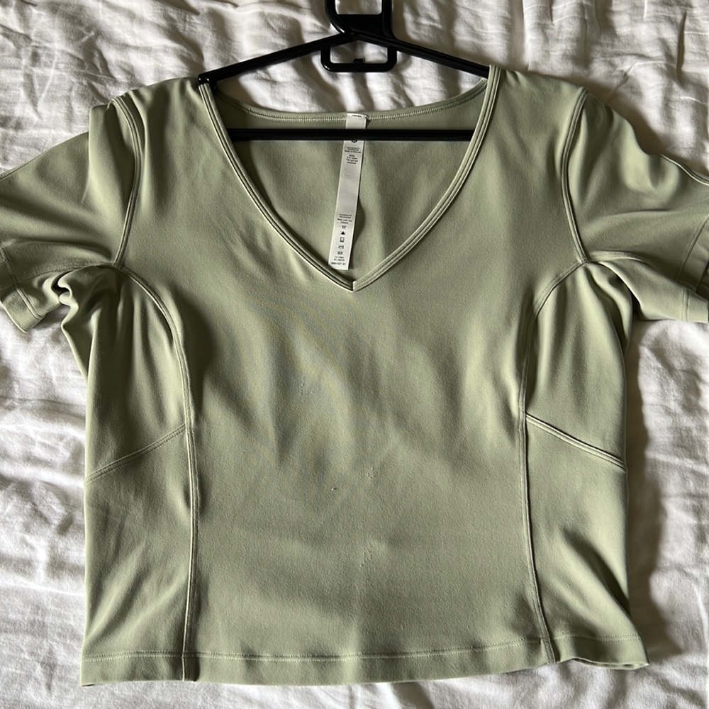 Nulu™ Cropped Slim Yoga Short Sleeve